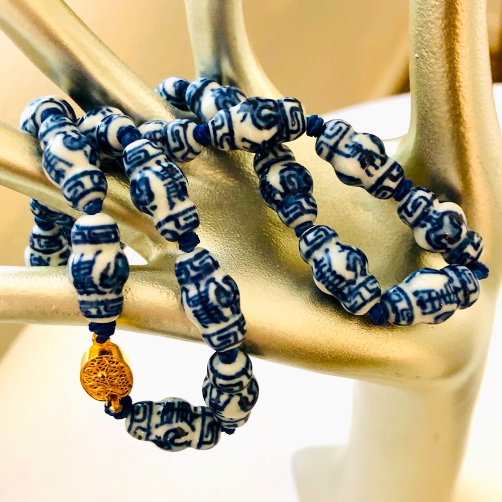 Vintage Blue And White Chinese Porcelain Bead Necklace Gem
